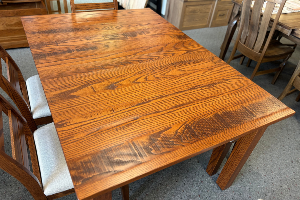 Amish3_SquareLegRoughSawnTable-TopDetail