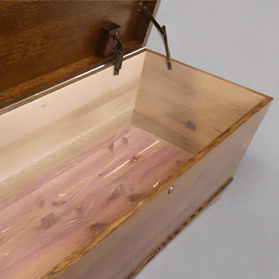 Amish Bottom Cedar Lined Chest