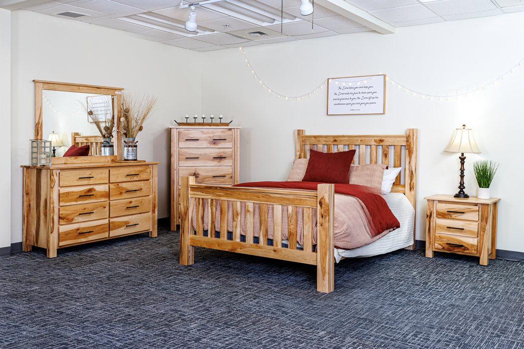 Amish Colton 5-Pc. Bedroom Set - Farmhouse Style - Rustic Brown Maple Wood - Natural Stain Wood 1