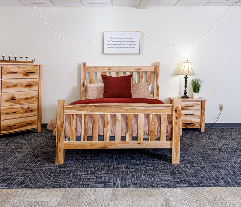 Amish Colton Bed - Queen Size - Rustic Brown Maple Natural - Rustic Amish Bed