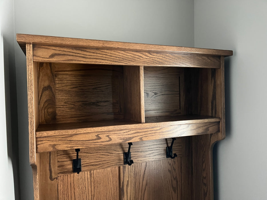Amish Cubby Top Hall Seat Front Facing