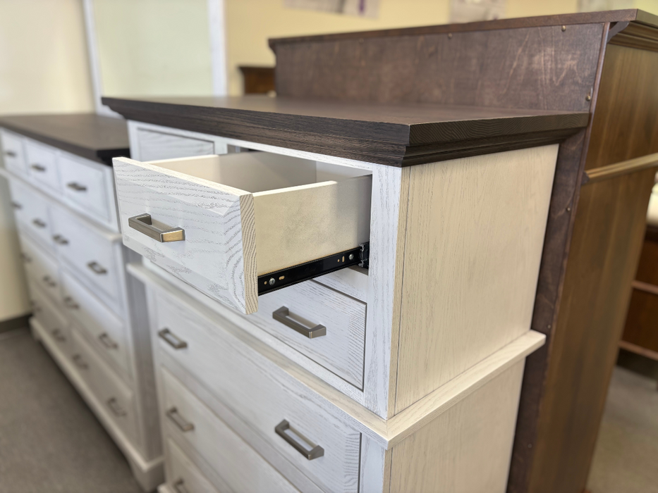 Amish London Bedroom Set - 2-Toned Paint & Stain - Farmhouse Style Amish Bedroom - Drawer Detail