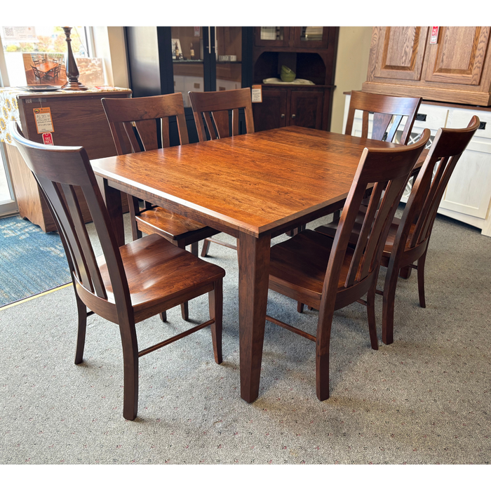 Amish Metro Shaker Leg Dining Set - In-Stock