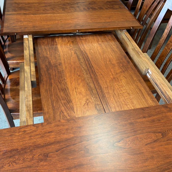 Amish Metro Shaker Leg Dining Set - In-Stock