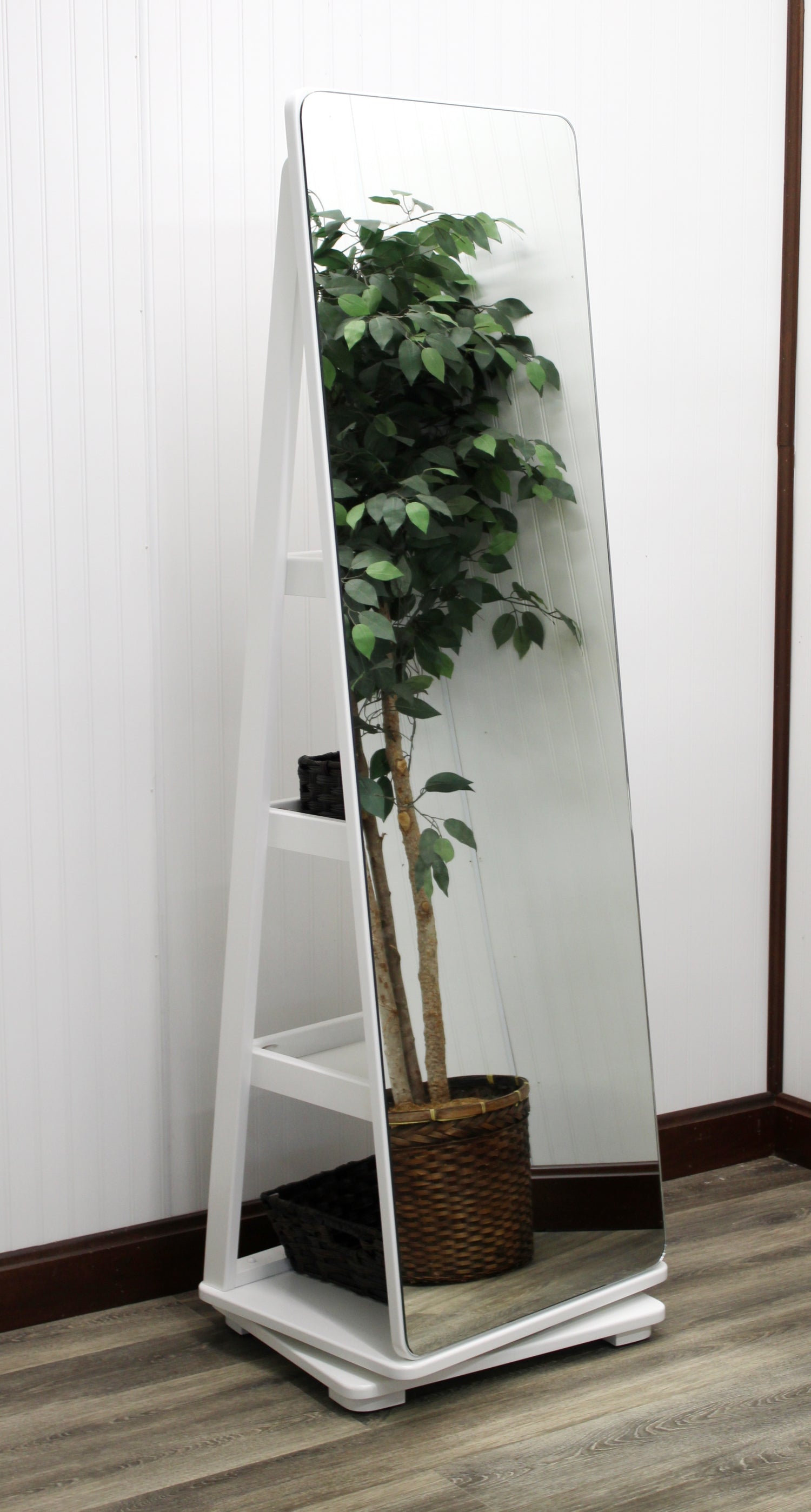 Amish Milano Storage Leaner Rotating Mirror
3 Leaning Shelves on Backside
2 Baskets and 1 Scarf Rack
Mirrors that are not painted backs will be brown Tempered Masonite
16" Lazy Susan in Base Allows 360 Degrees Rotation