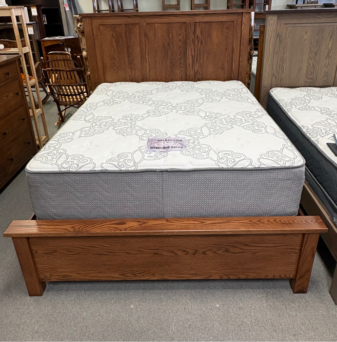 Amish Parkview 5 Piece Bedroom Set - In-Stock
 Parkview Bed - Queen Size
 Parkview Mule Dresser
 Parkview Dresser Mirror
 Parkview Chest of Drawers
 Parkview 3-Drawer Nightstand
