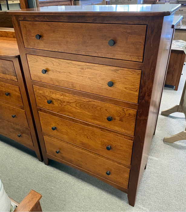 Amish QS Carlston 5 Piece Bedroom Set
Carlston Bed - Queen Size
Carlston Mule Dresser
Carlston Dresser Mirror 
Carlston Chest of Drawers
Carlston 3-Drawer Nightstand