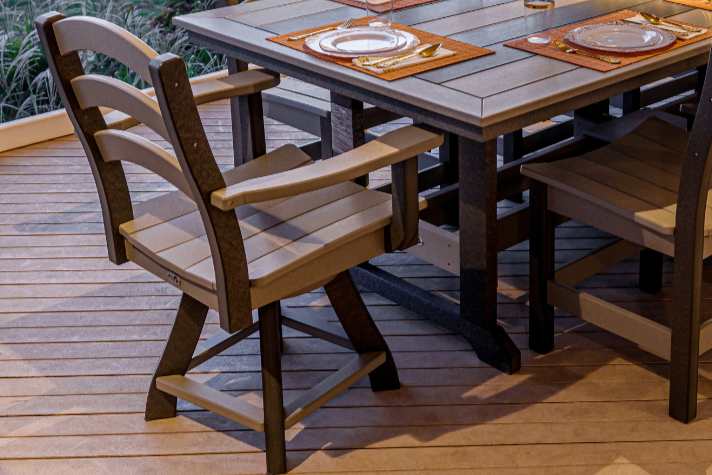 Amish Seabreak Swivel Chair w/ Arms
Amish Made Ploy Swivel Chair w/ Arms
Weatherwood on Black