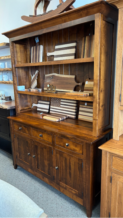 Amish Settlers Ridge 3-Door Hutch - Amish Solid Maple Hutch - OCS-113 Michaels Stain 5