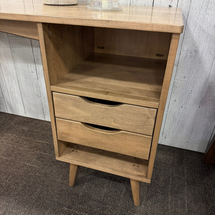 Amish Lake Mills Desk