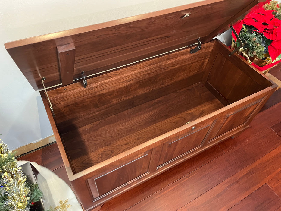 Inside of Amish Cedar Chest Solid Cherry Amish Cedar Chest OCS 106 Acres