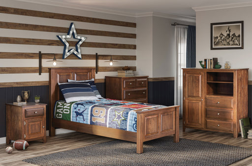 Amish McCoy Bedroom Set Traditional