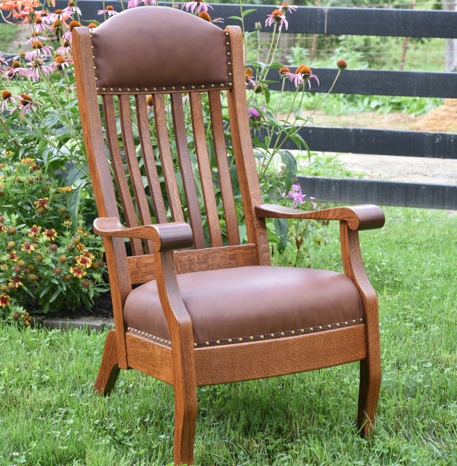 Amish King Lounge Chair
