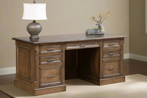 Amish Kingston Executive Desk Executive Desks Traditional