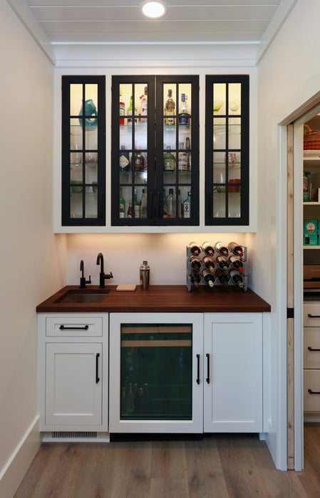Sample Traditional Kitchen Wet Bar Design