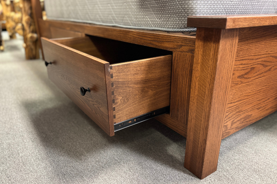 Amish Parkview 5 Piece Bedroom Set - In-Stock