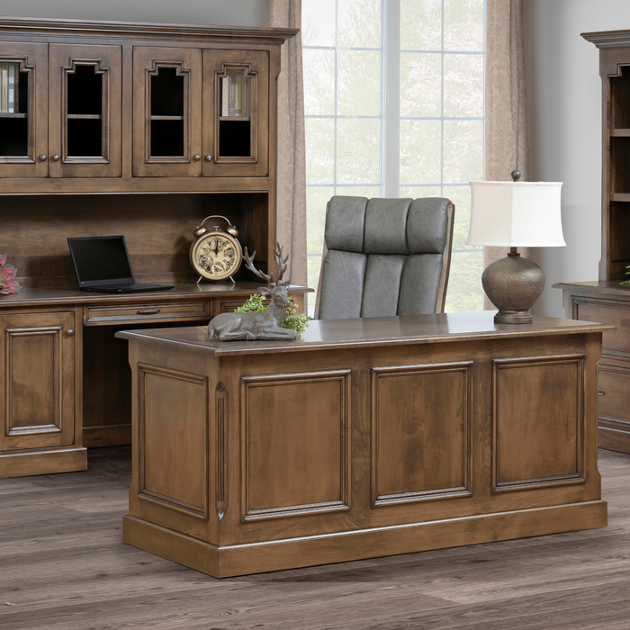 Amish Kingston Executive Desk Executive Desks Traditional