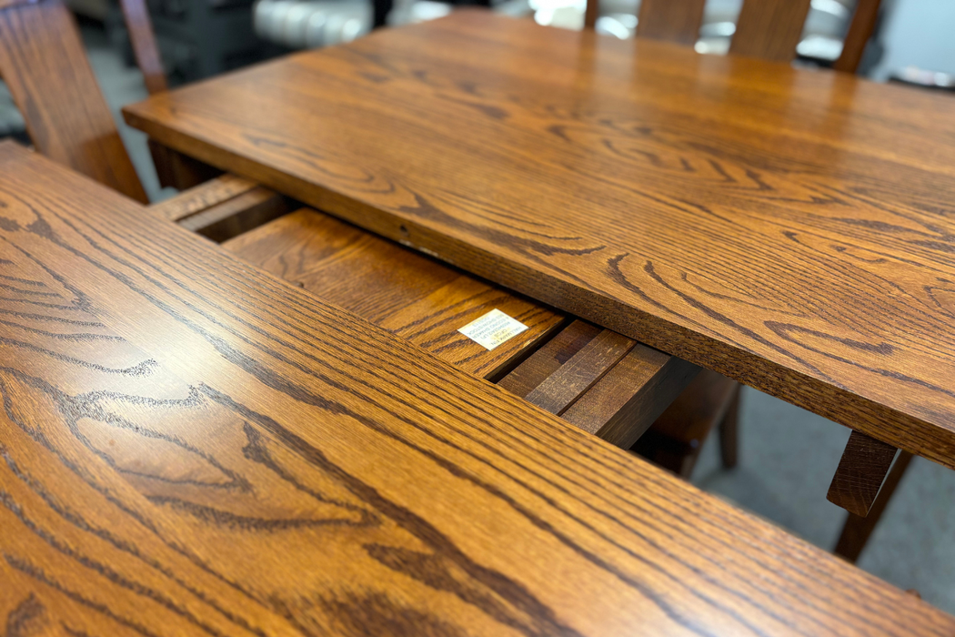 QS Shaker Leg Table & Chairs - Oak - OCS-113 Michaels - Leaves Close Up